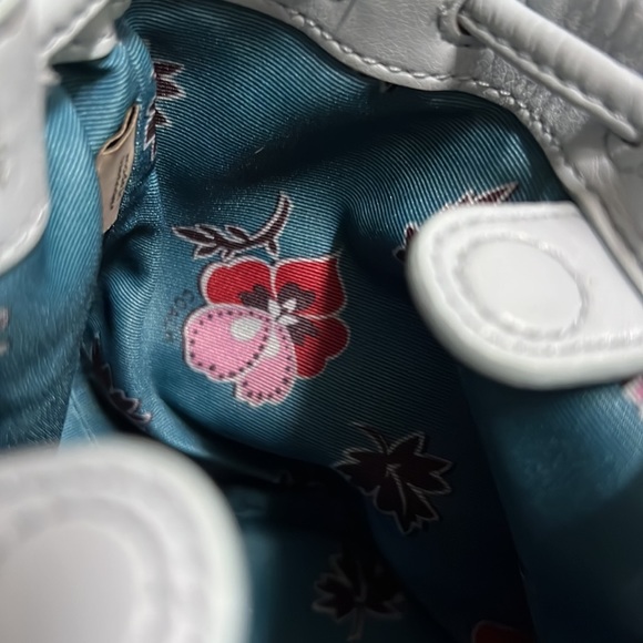 Coach Blue Round Wristlet F56581 F1780 - Picture 11 of 11